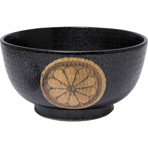 00610458 ﾒｶﾞ丼･ｷﾞｶﾞ丼 1 黒（丸紋）8寸釜揚げ丼 24×12㎝ P.6 ￥20000（税抜）