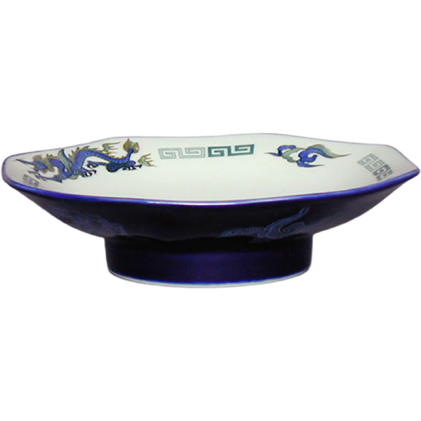 01310042 ルリ白竜 八角6寸高台皿  18.3×4.6㎝ P.146 ￥2900（税抜）